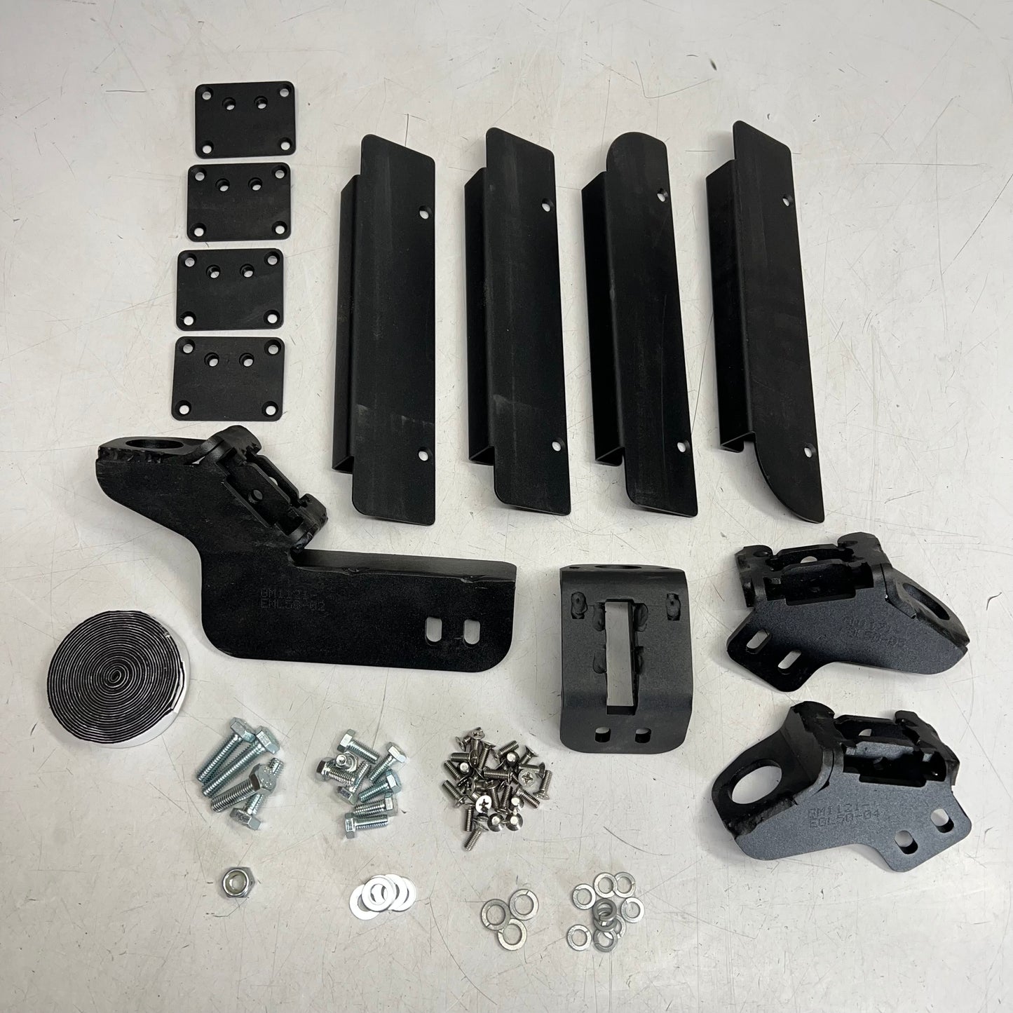 LEGEND Bed Boss Lite For Gmc Sierra/Silverado (Hardware/Brackets) GM1121-|EMU1-L