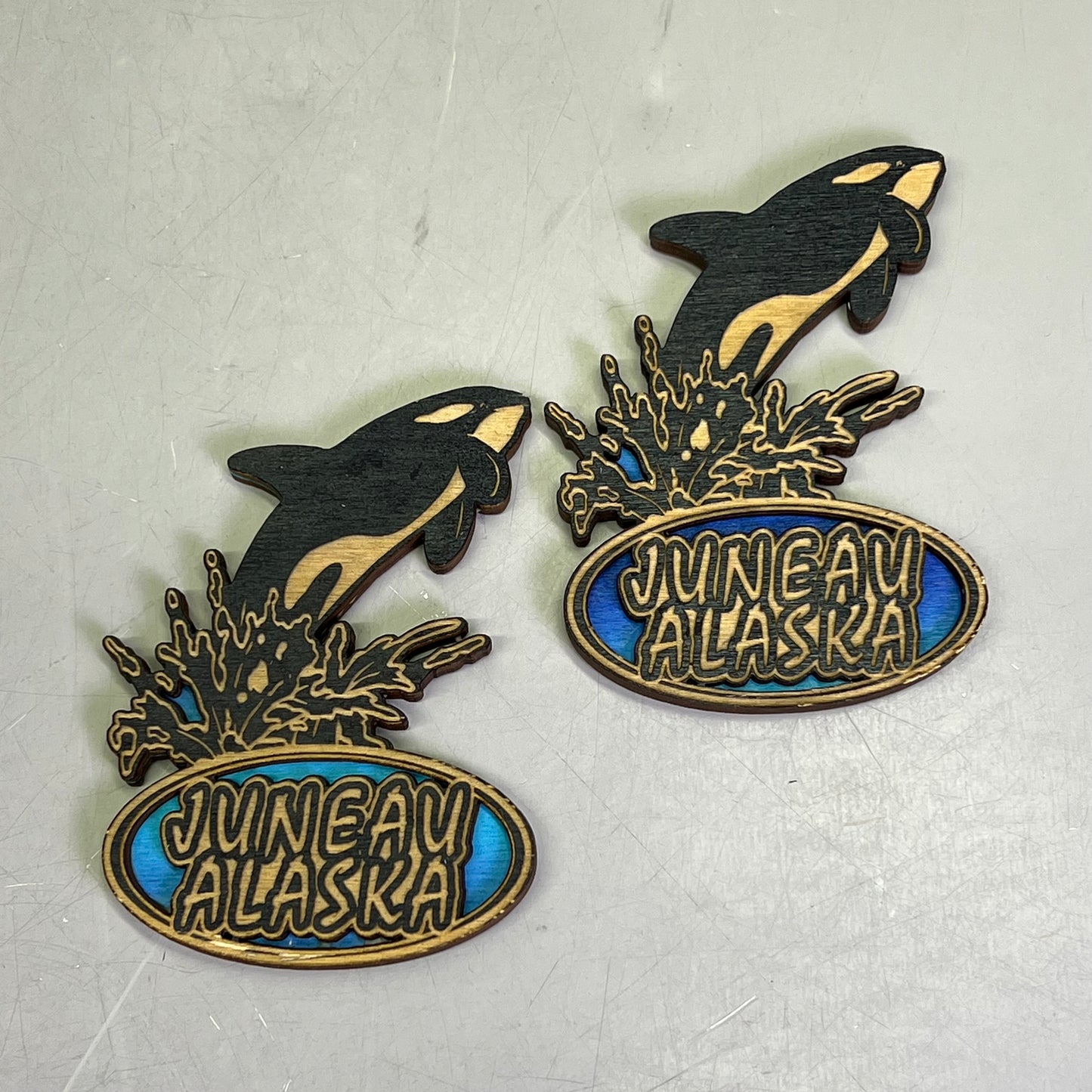 Z@ (2 PACK) Killer Whale Jump Laser Cut Wood Magnet Souvenir JUNEAU, AK Made In USA