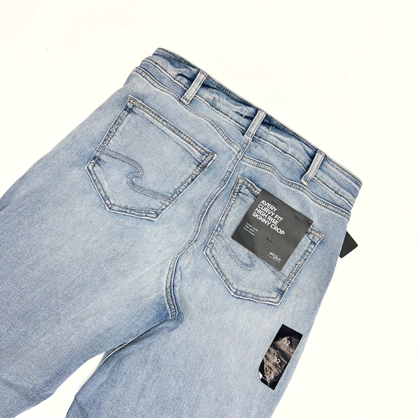 SILVER JEANS CO Avery Curvy Fit High Rise Skinny Crop Women's Sz 32/26 Indigo