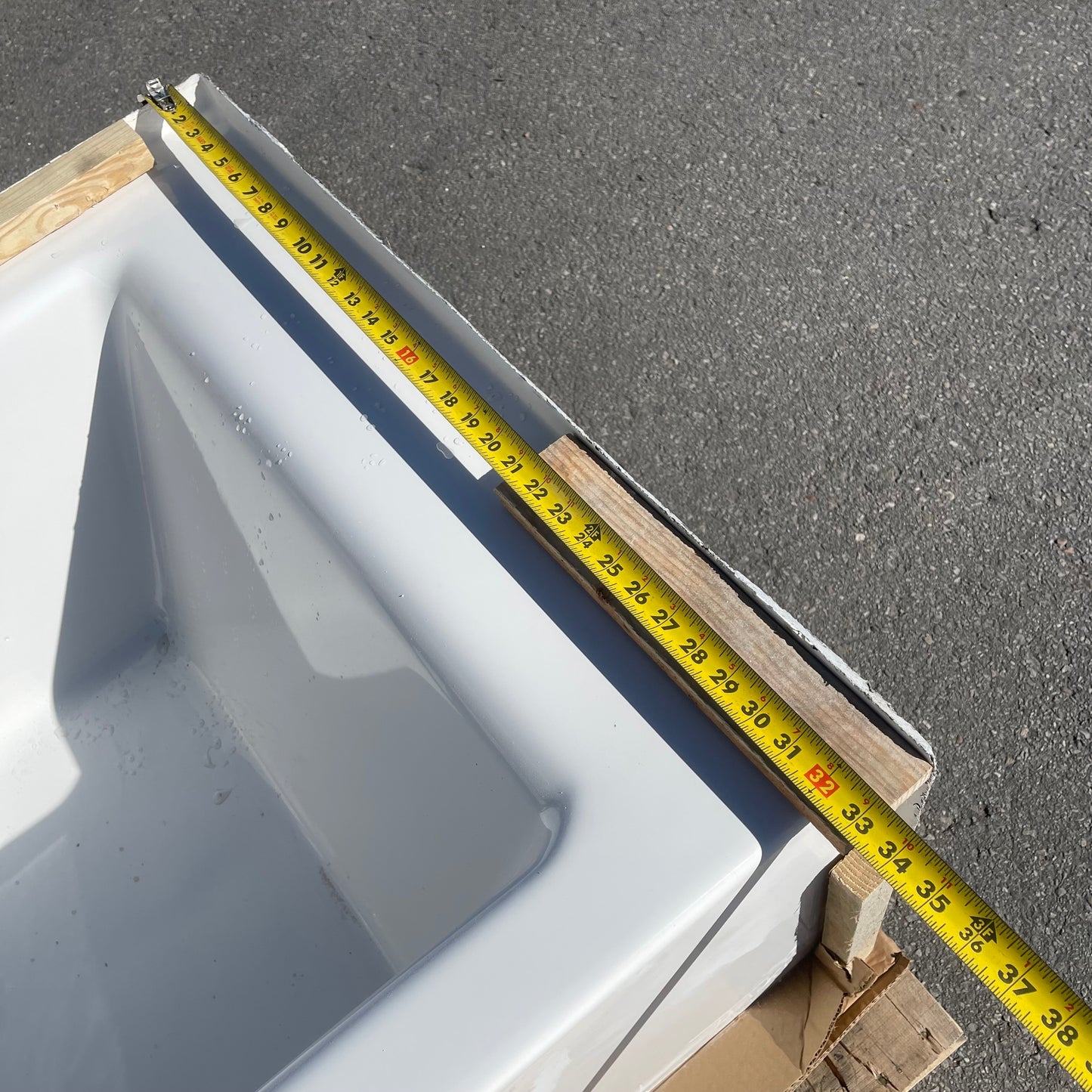 ZA@ Pallet of DREAMLINE Prism Acrylic Alcove Left-hand Bathtub 60” White BTPM6032XL00 (AS-IS)