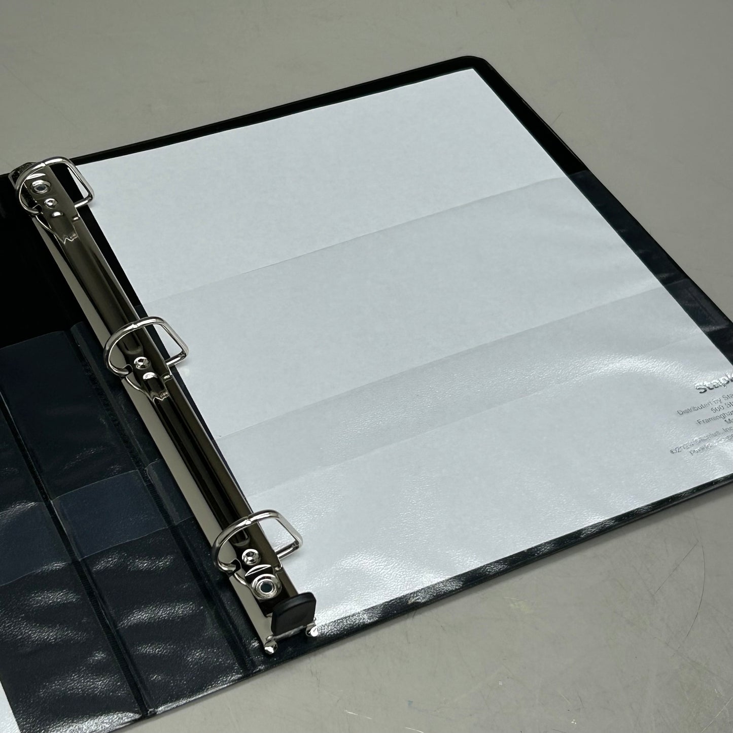 STAPLES (3 Pack) Heavy Duty 3-Ring Binder W/ 4 Pockets 11"x10.5"x1" Black ST56231B