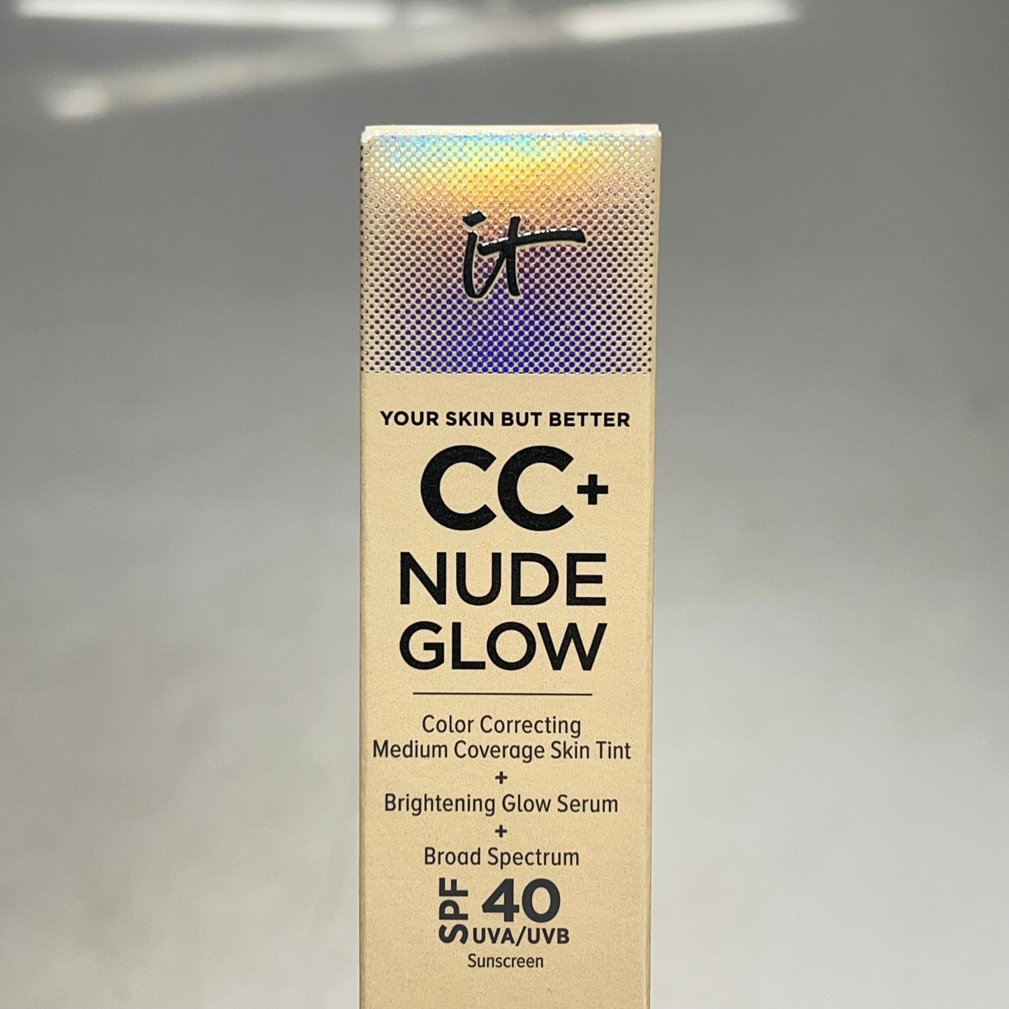 IT COSMETICS Cc+ Nude Glow Lightweight Foundation W/ Spf 40 1.08 fl oz Medium