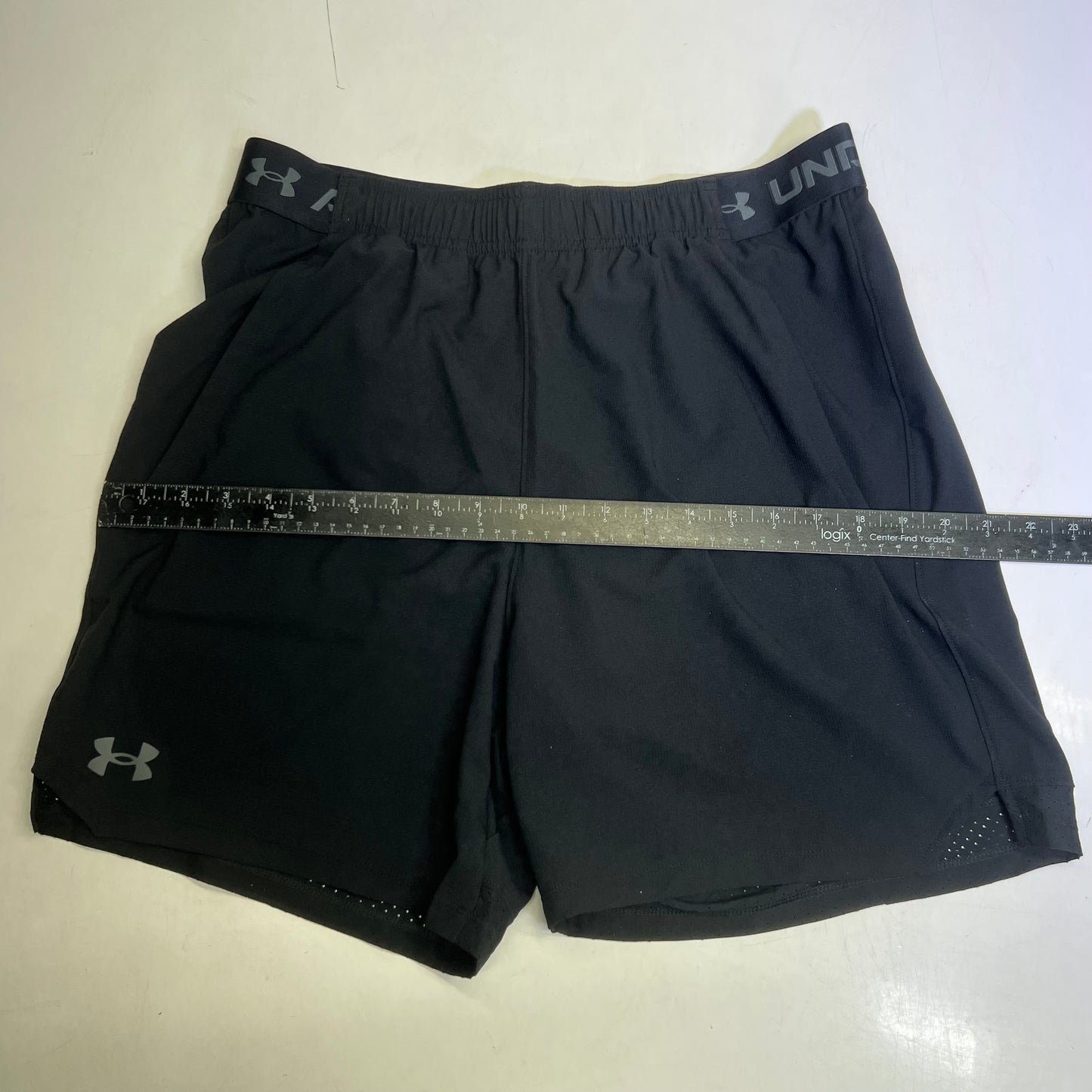 UNDER ARMOUR Men's Shorts UA Vanish Size L, HT-908835