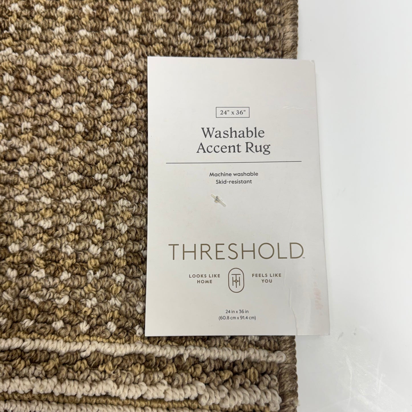 THRESHOLD Washable Tufted Accent Rug Sz 24" x 36" Light Brown