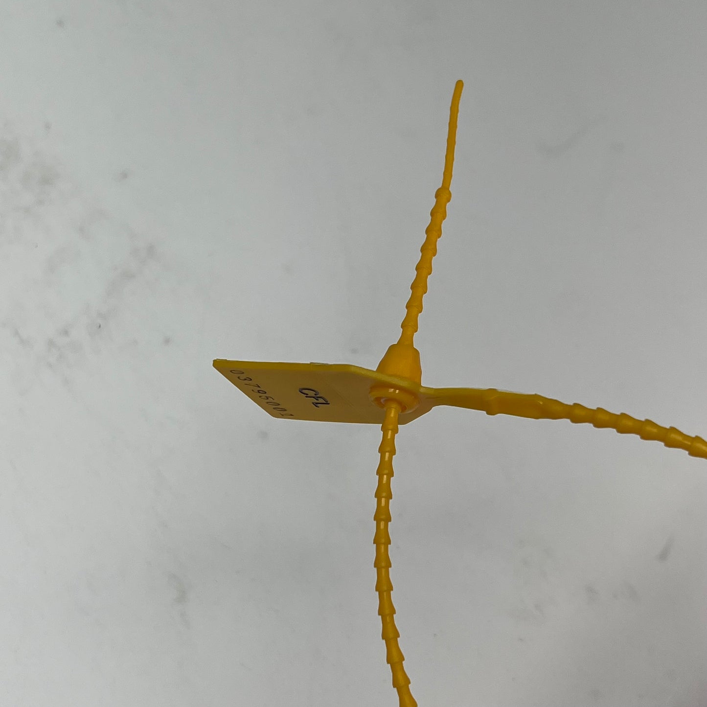 ZA@ CHEROKEE FREIGHT LINES  (1000 PACK) Heavy Duty Zip Ties 17.5" Yellow