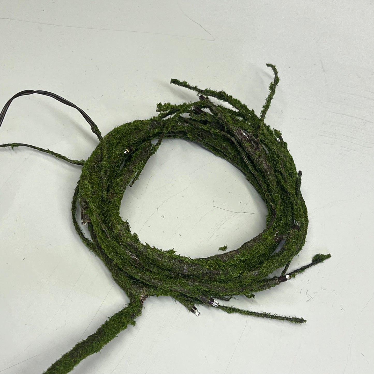 RAZ IMPORTS Lighted Mossy Garland Decoration W/ 48 White Lights 6' G4400906