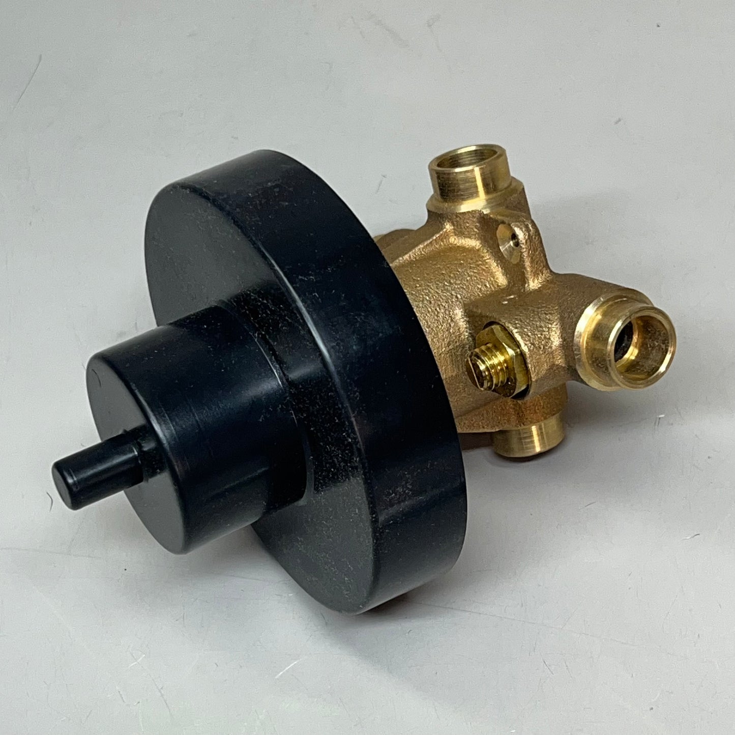 CHICAGO FAUCET Tub & Shower Fitting 1.5" Gpm 80 Psi  20 To 125 Psi 1907-622LCP