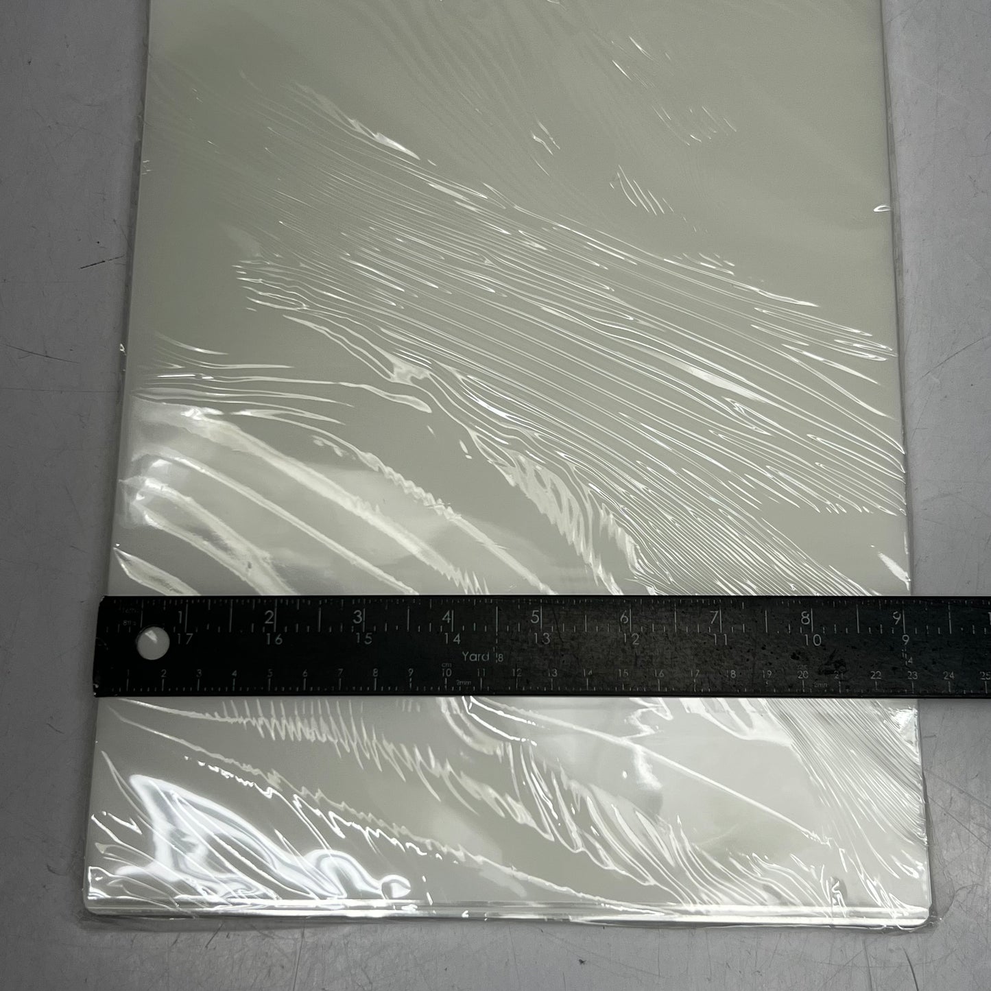 FELLOWES (300 PACK) Thermal Laminating Pouches 9" x 11.5" Clear 5247101