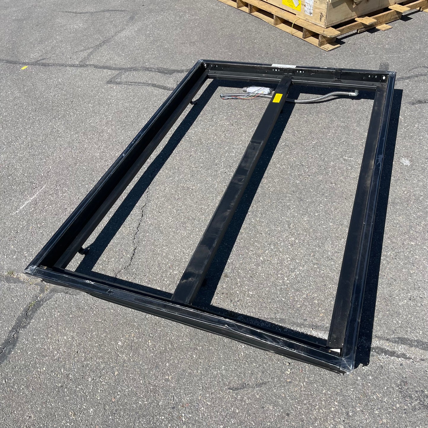 ZA@ Pallet of ANTHONY Coolrite / Freezrite Door Parts (AS-IS)