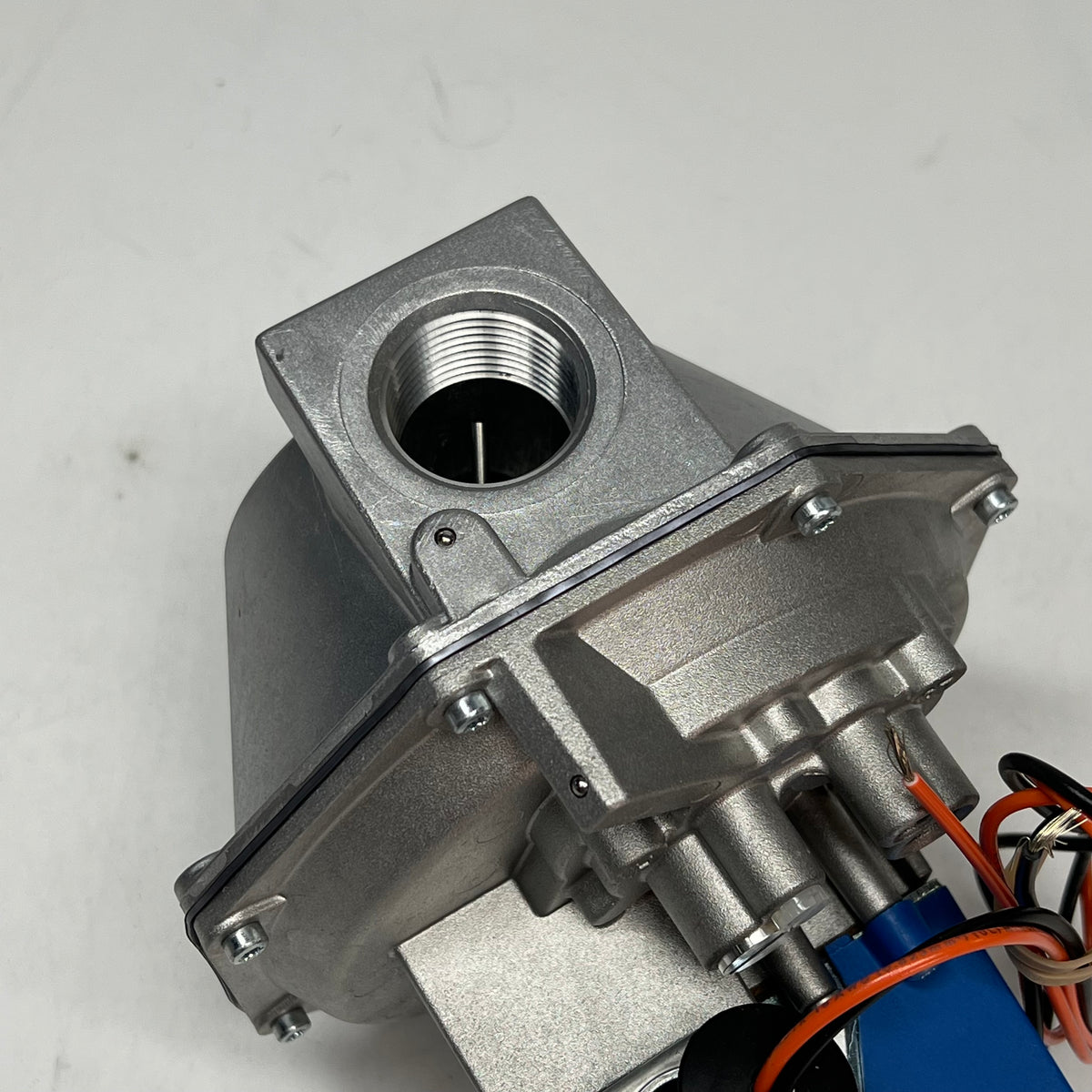 HONEYWELL Gas Valve For Boilers, Unit Heaters, Duct Furnaces & More V4943B1019