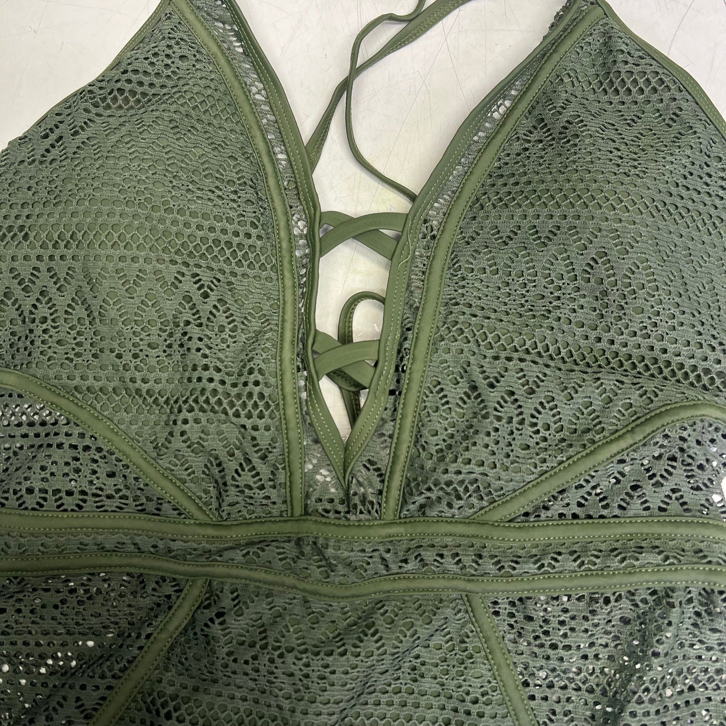 CHARMO Solid Cross Plunge Crochet One Piece Swimsuit Women's Sz M Olive Green