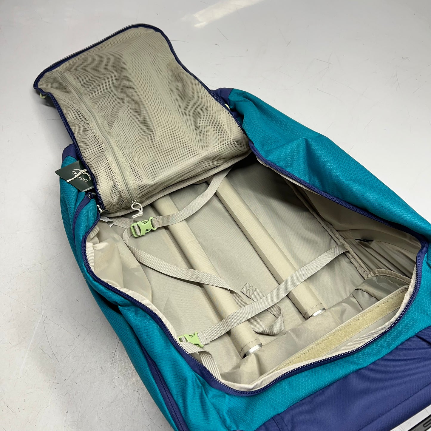 OSPREY Daylite Wheeled Duffel Lightweight 85L Blue Spikemoss/Alkaline 10006125