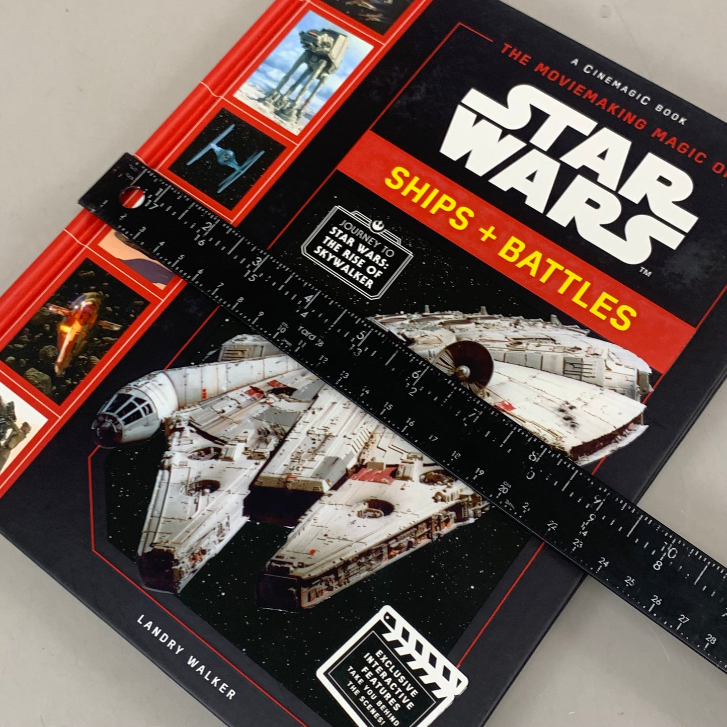 ABRAMS Landry Walker The Moviemaking Magic Of Star Wars: Ships & Battles 144 Pages
