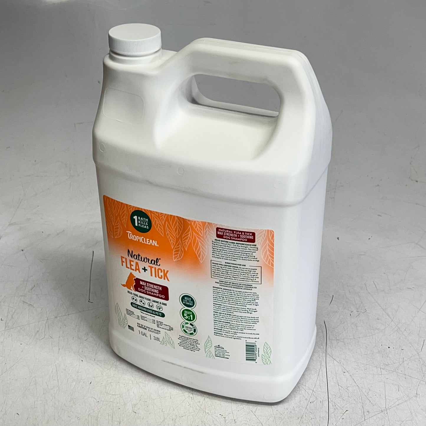 TROPICLEAN Natural Max Strength Soothing Shampoo For Dogs 1 Gal