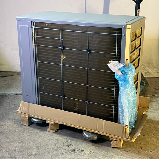 MRCOOL Split Type Air Conditioner Outdoor Unit 36000 BTU 208/230V - MDUCO18024036 (New Other, Minor Bent Fins on Condenser Coil)