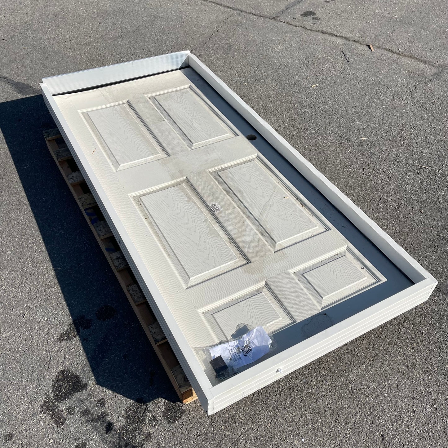 ZA@ Pallet of STEVES Exterior Door 82”x37” White (AS-IS)