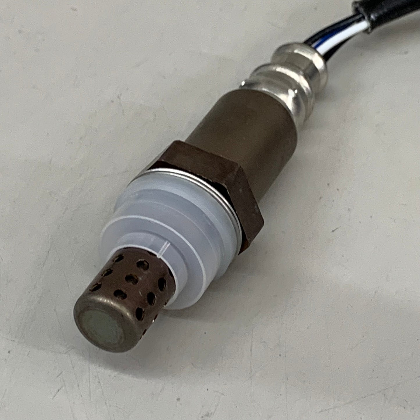 DENSO Oxygen Sensor for Chrysler, Dodge, Mitsubishi Endeavor, Mitsubishi Eclipse etc 234-4739