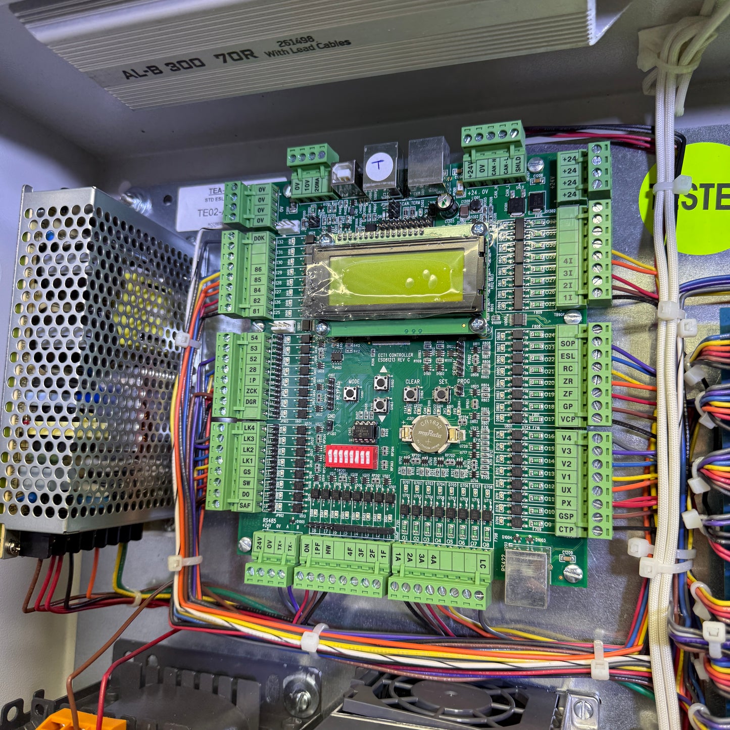 Microprocessor-Based Enclosed Elevator Control Panel w/ MITSUBISHI FR-D700 VFD