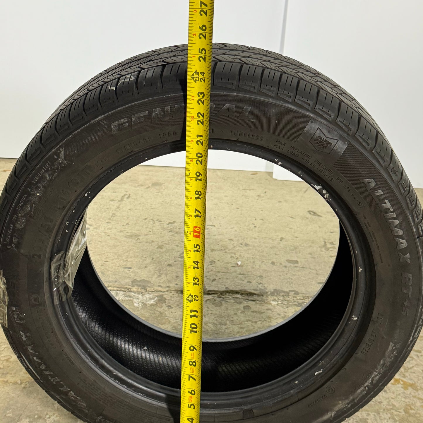 GENERAL All-Season Tire Sz 205/55R 16 (91T) Black ALTIMAX RT 45 (Used)