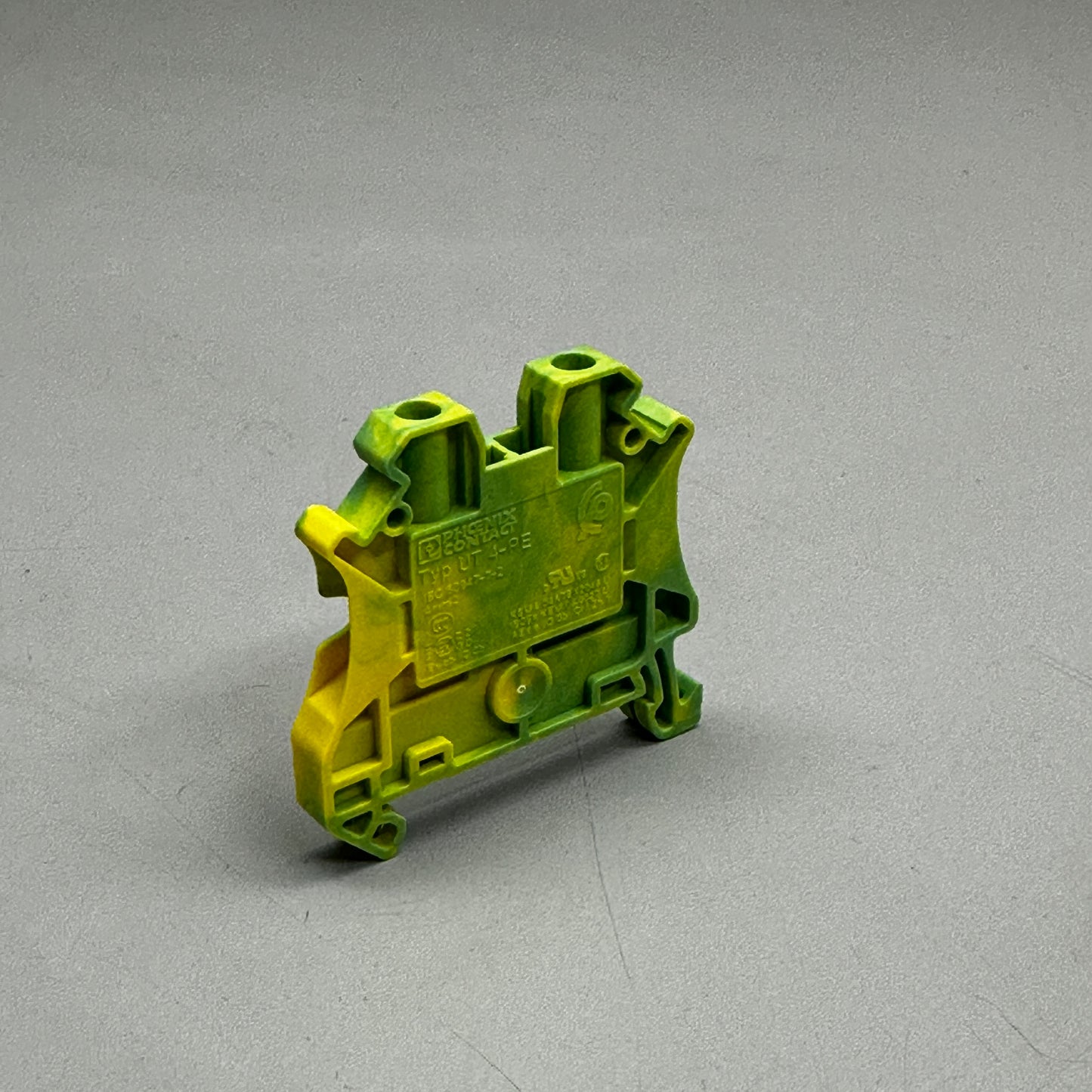 PHEONIX Feed Through Ground Terminal Block 3044092 UT 2,5-PE 1.88"x.2"x1.88" (Green/Yellow)