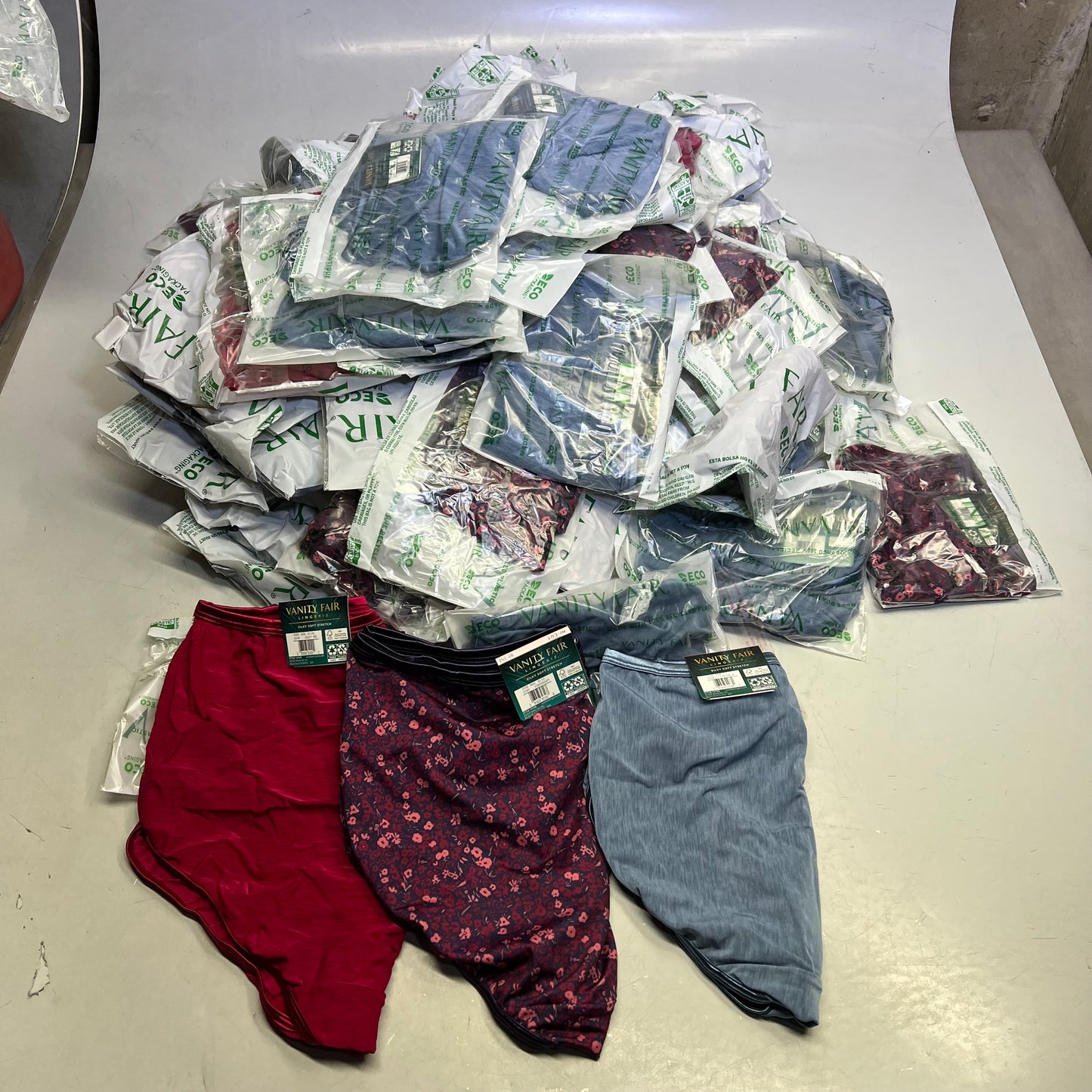 ZA@ VANITIY FAIR Lot Of Assorted Silky Stretch Soft Underwear Women's Variety Sz Red/Blue/Floral