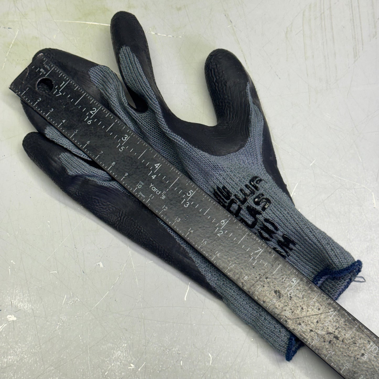 SHOWA ATLAS 300 (12 PAIR) Palm-Dipped Rubber Coating Work Gloves Sz 8/M, Black