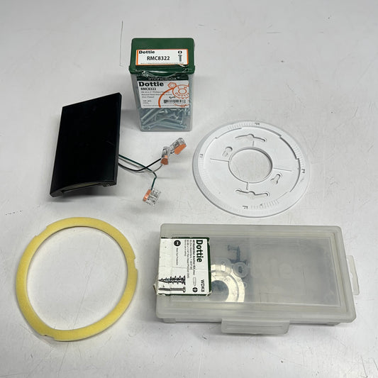 ZA@ (LOT OF 4) Assorted Lighting Hardware/screws & Parts White