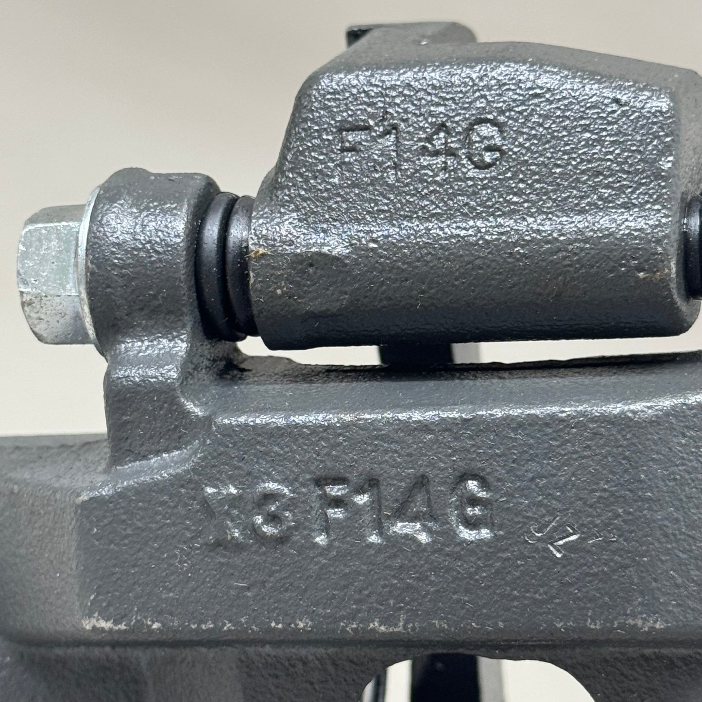 SILENT STOP Ultra Quiet Bracketed Semi Loaded Caliper Disc Brake 12-9396