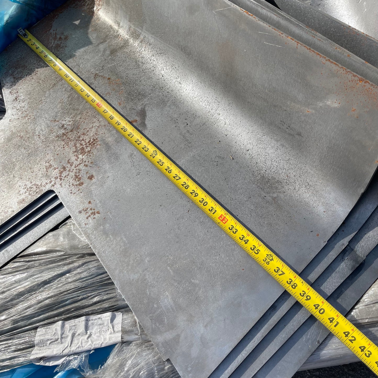 ZA@ Pallet of MIXED Steel Plate Side 38”x39” (AS-IS)