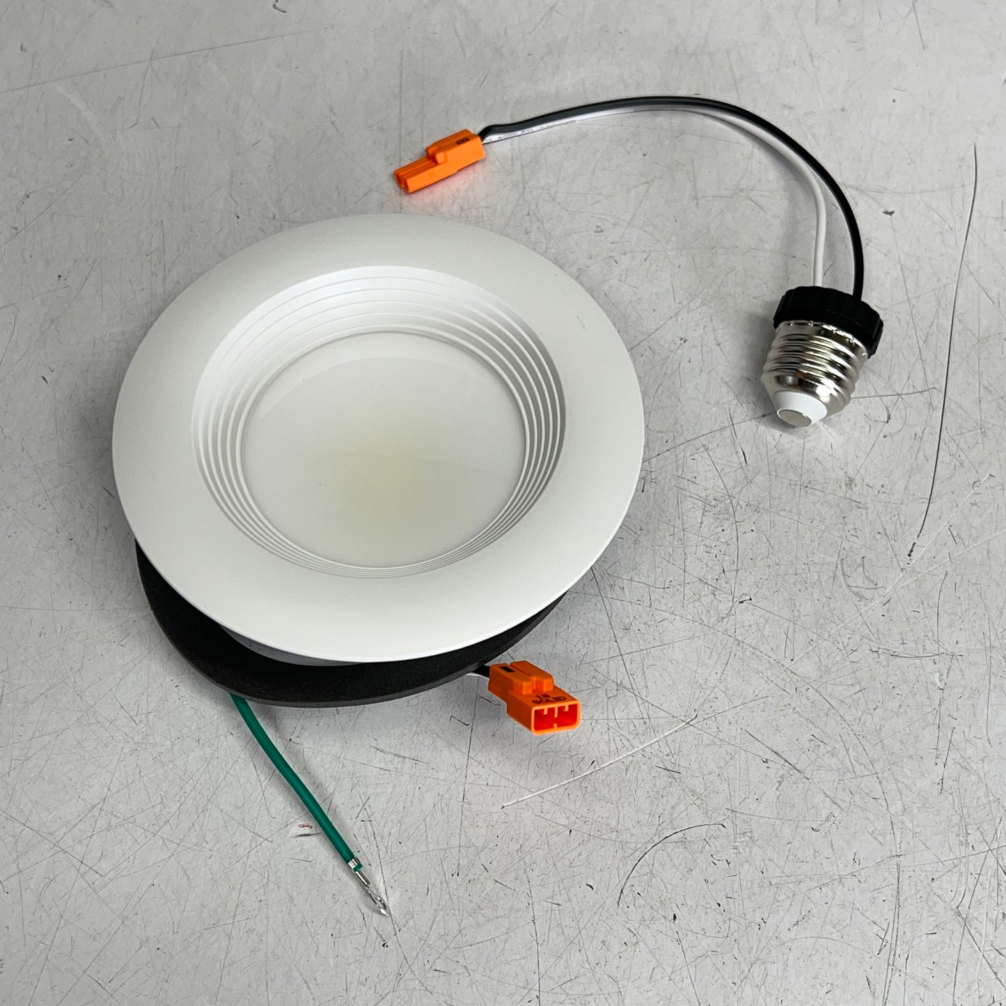 HALO (SET OF 4) Baffle Downlight Bulb & Trim Replacement White LT4069FS1EWHR4PK