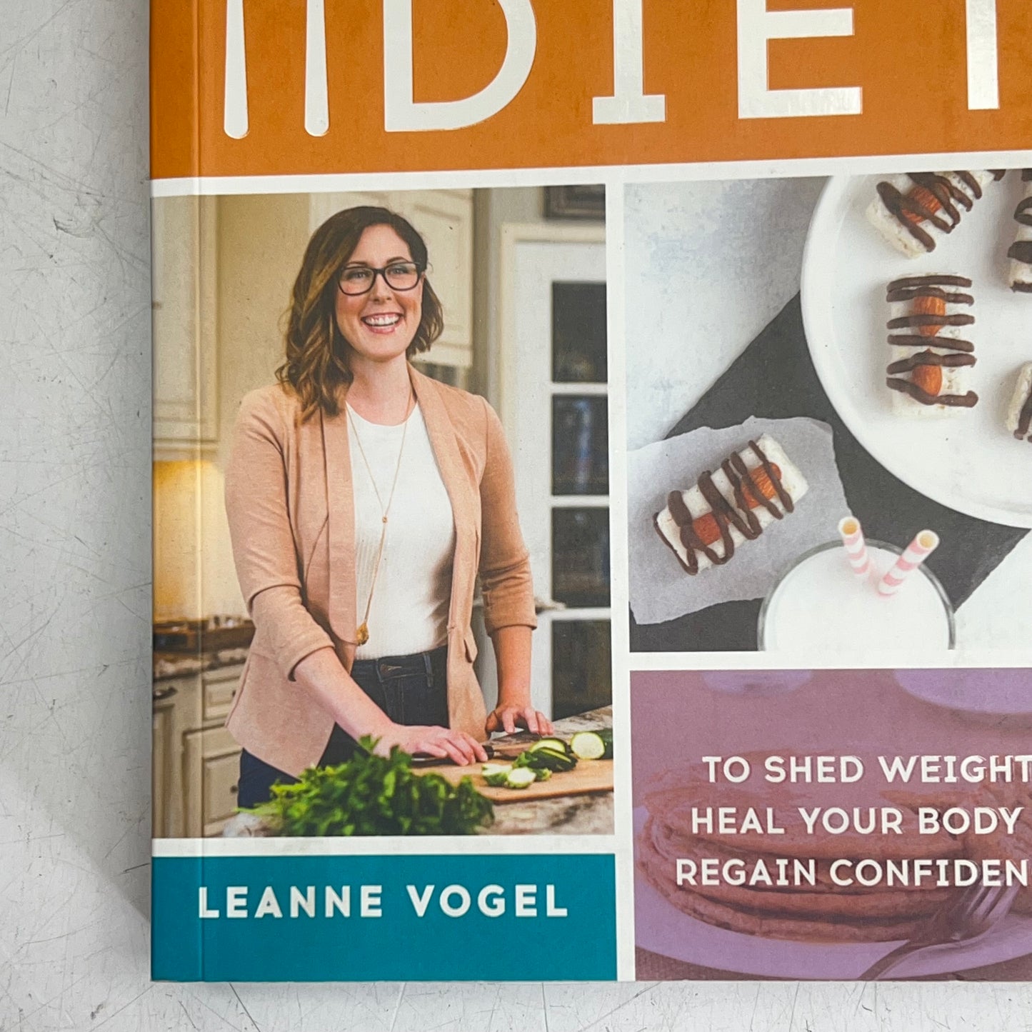 THE KETO DIET  The Complete Guide to a High-fat Diet W/ More Than 125 Recipes