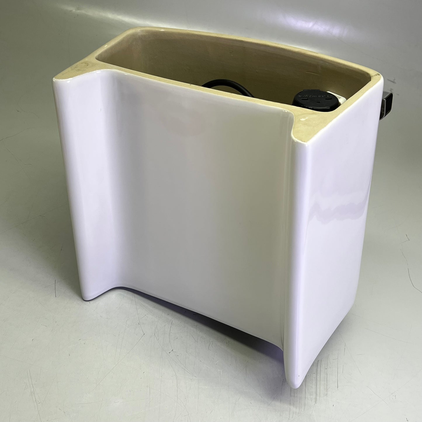 SLOAN Gravity Series Toilet Tank Left Hand 1.28 GPF White 2104010 ST4010