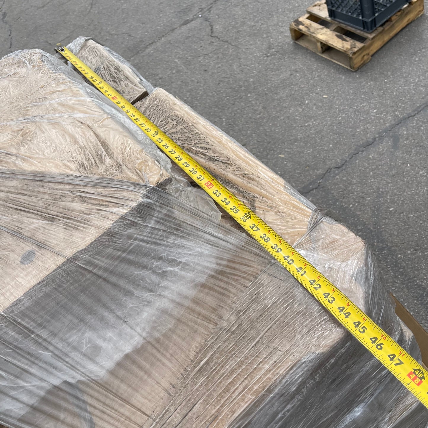ZA@ Pallet of MIXED Flat Corrugated Cardboard Boxes 13”x10”x2” (AS-IS)