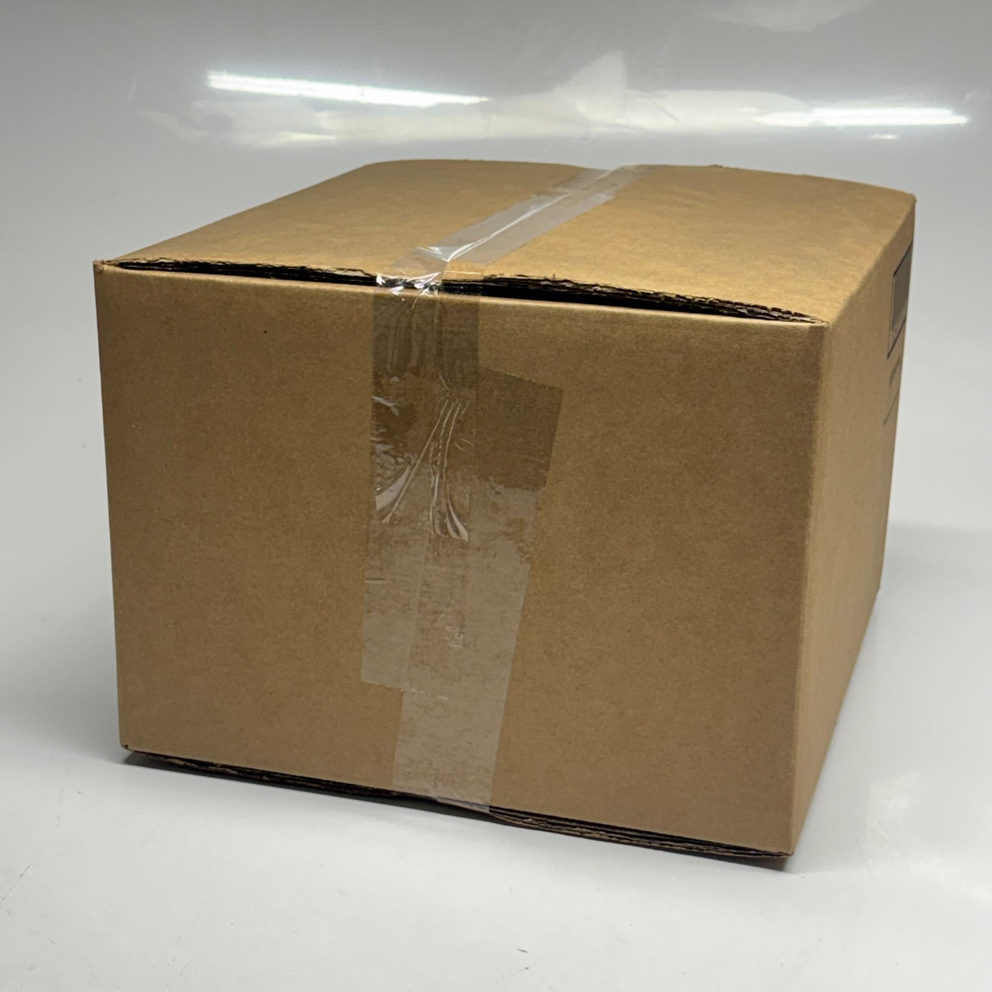 ZA@ Pallet of Shipping Boxes With Foam Sz 14" x 10" x 13"
