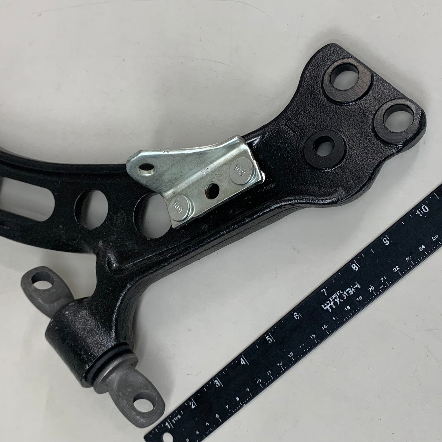 MOOG Front Lower Control Arm Driver Side Lexus & Toyota Models RK640191