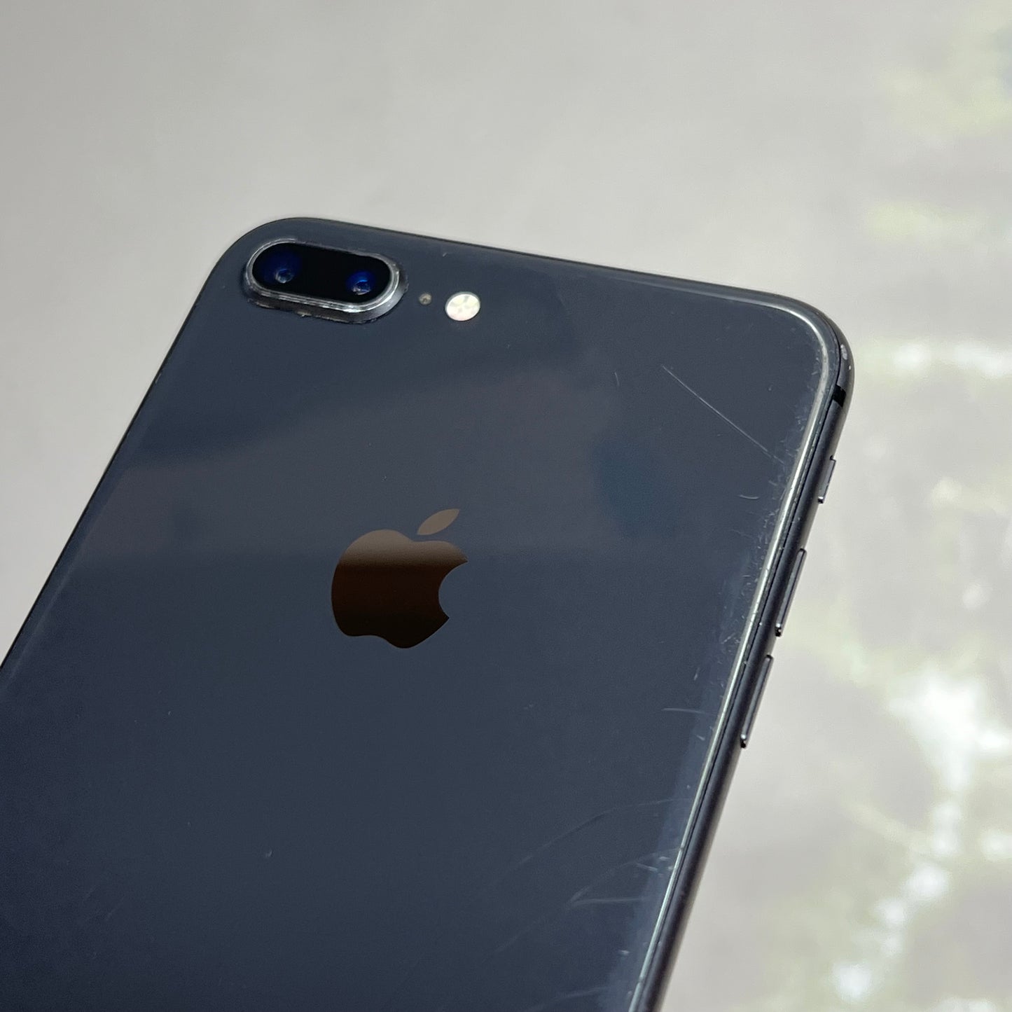 APPLE IPhone 8 Plus 64GB 5.5" Display Space Gray A1897 (Pre-Owned)