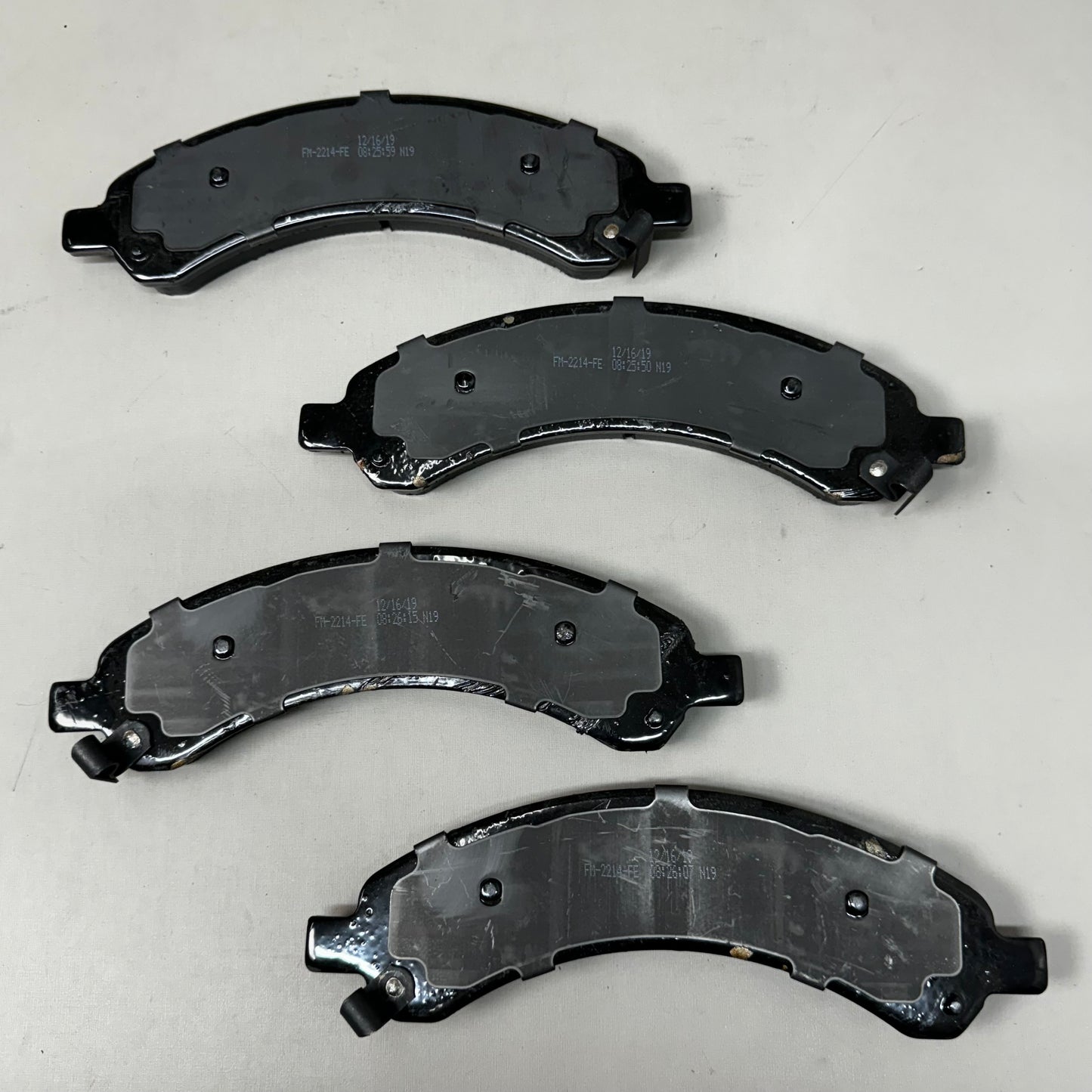 WAGNER SD SevereDuty Disc Brake Pad Set 8 1/2" x 2" Black SX989