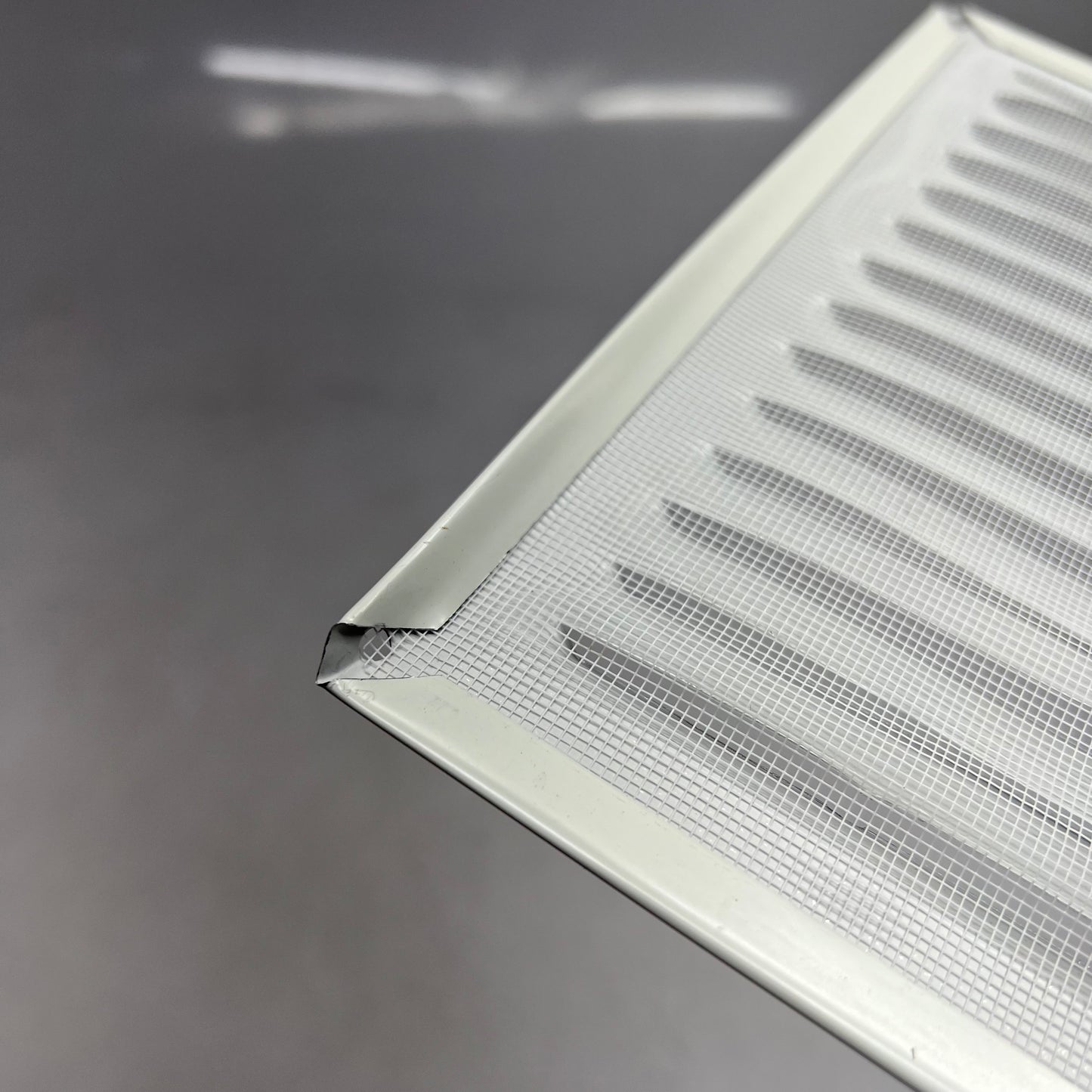 Bulk Wall Mount Vents Screen 15.5"x7.5" Off White 416-01322 (As-Is)