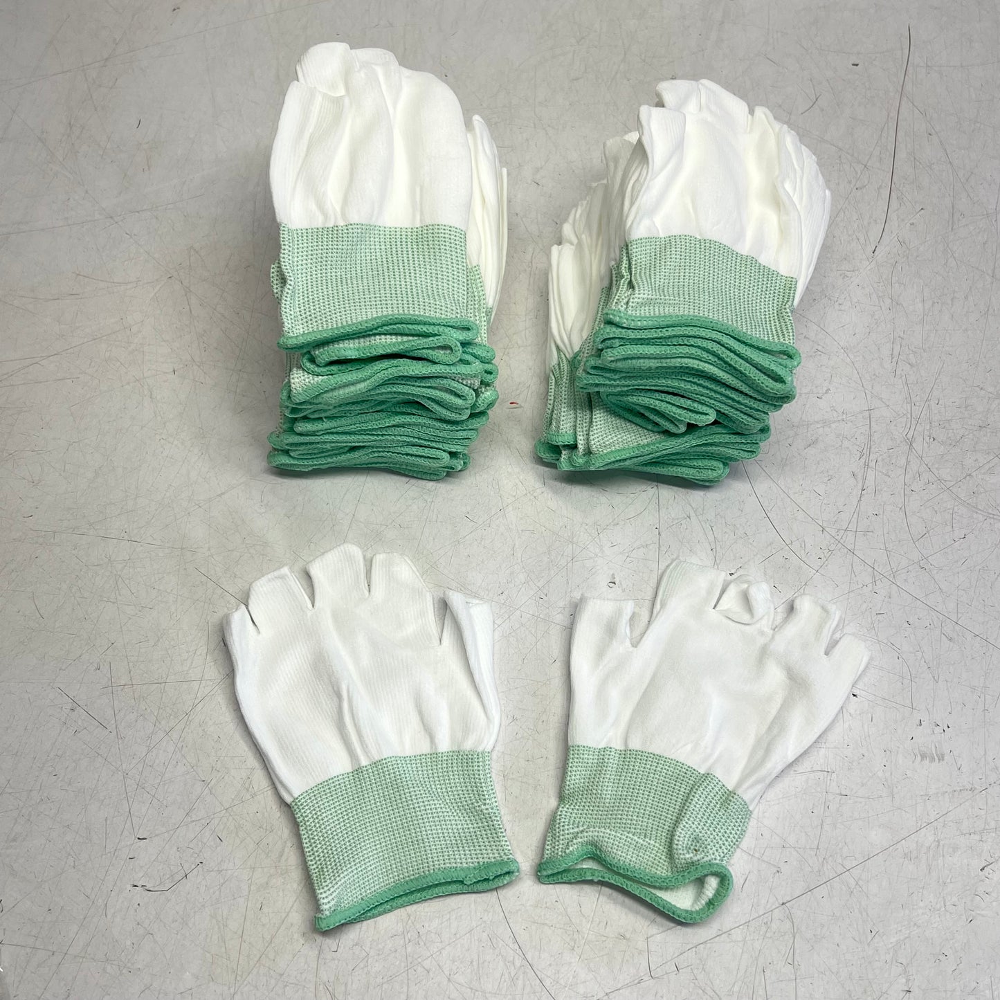 PURUS INTERNATIONAL (20 PAIRS) Pure Touch Glove Liners Unisex Sz S Green 1095