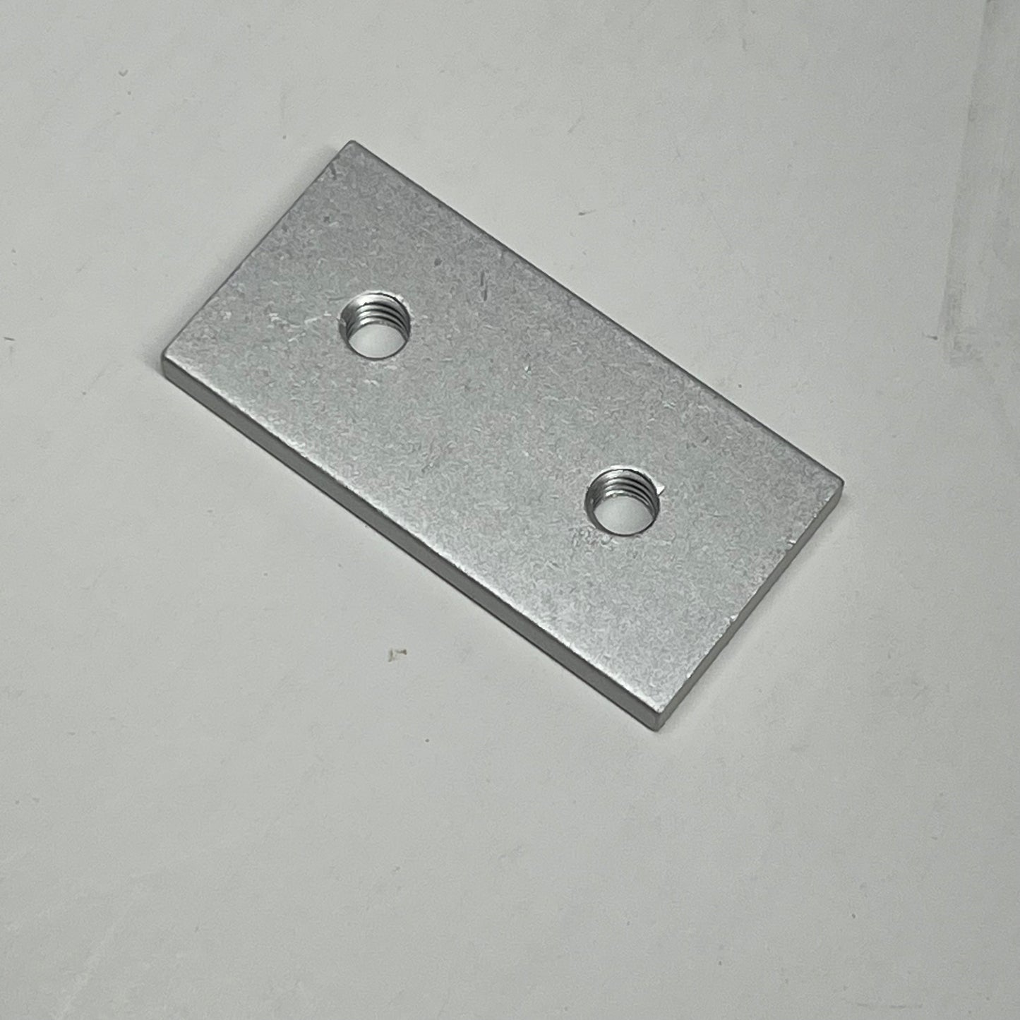 80/20 INC (2 PACK) 10 Series Single Arm Wide Mesh Retainer W/ Backing Plate 2494