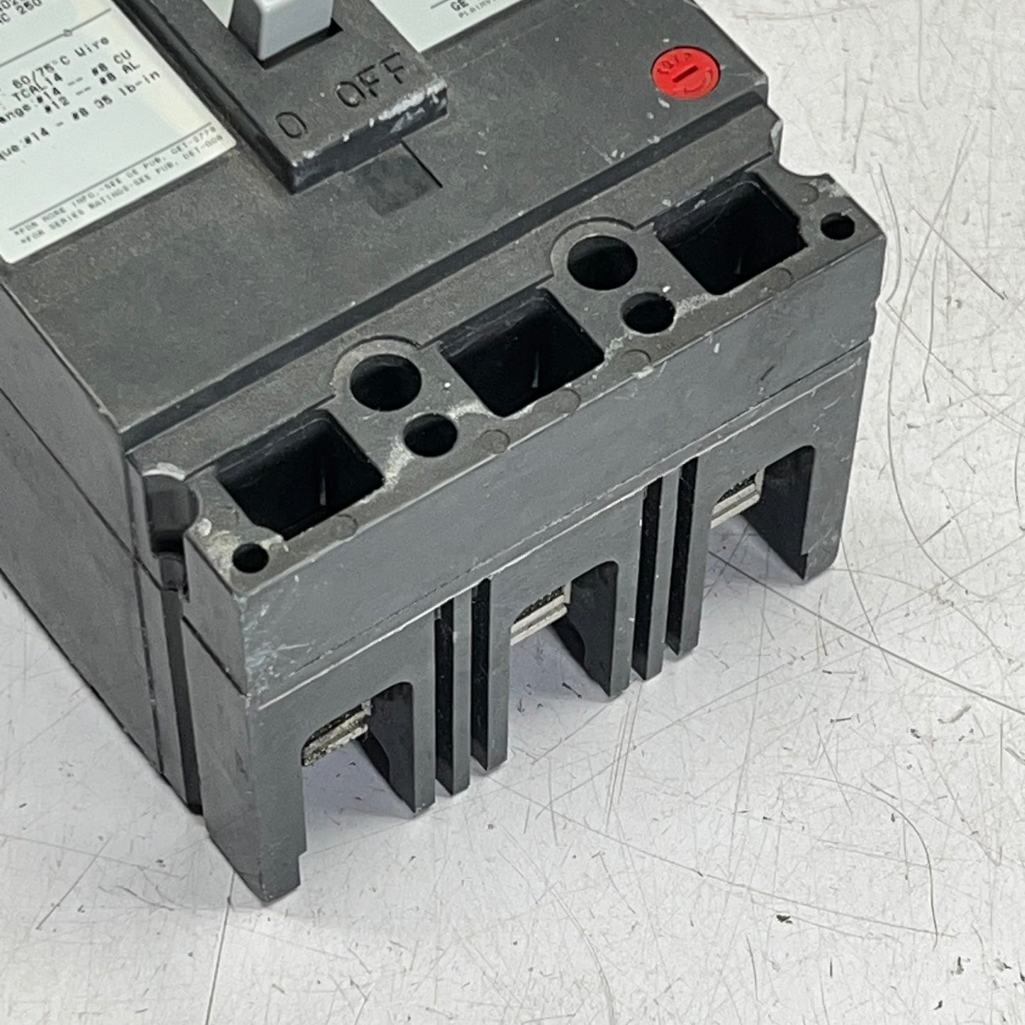 GENERAL ELECTRIC  Molded Case Circuit Breaker 23 AMP 3 Pole TED134025 (Used)