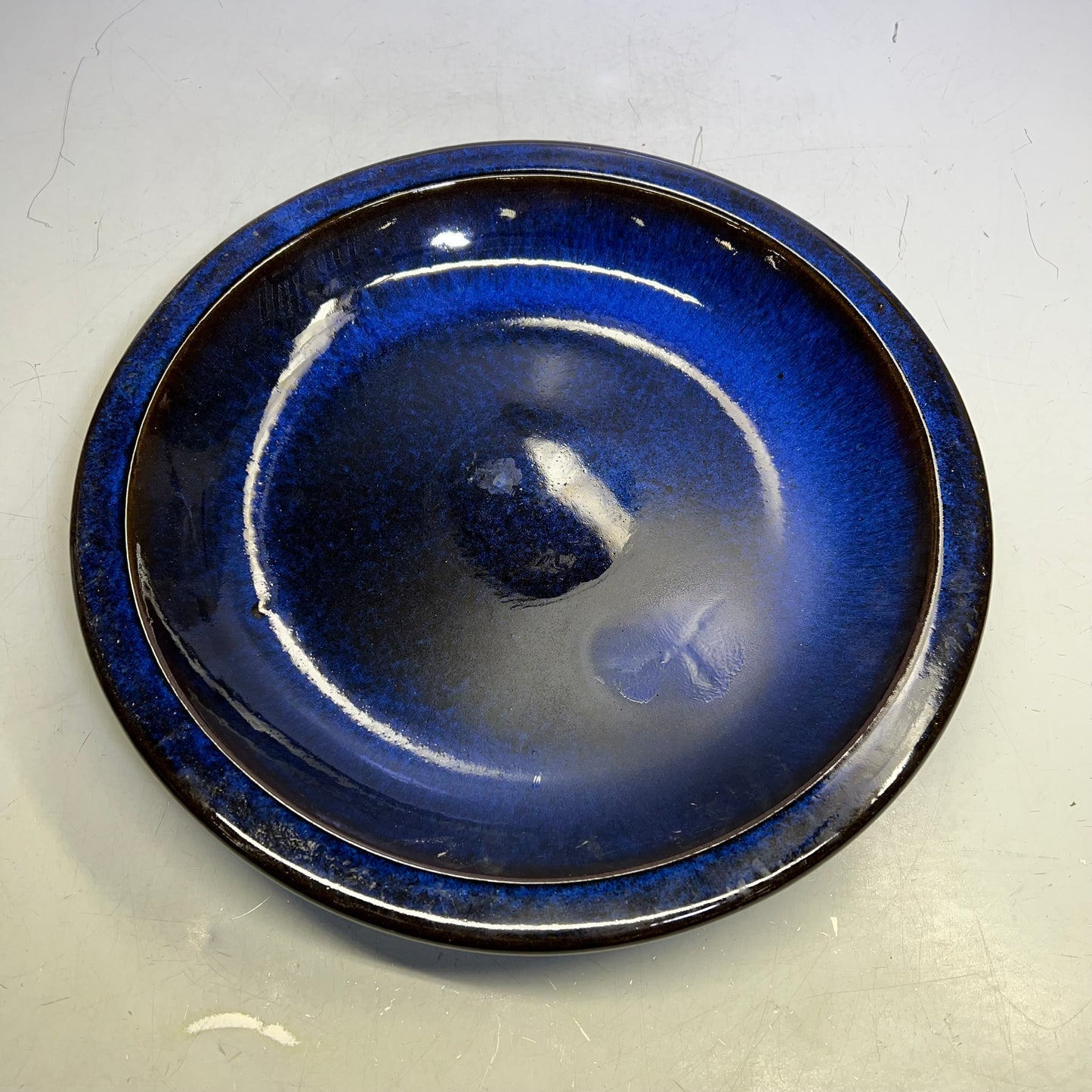 ZA@ Glazed Pottery 2 Piece Swirl Stand Bird Bath 22" L x 20" Dia Deep Blue (DAMAGED)