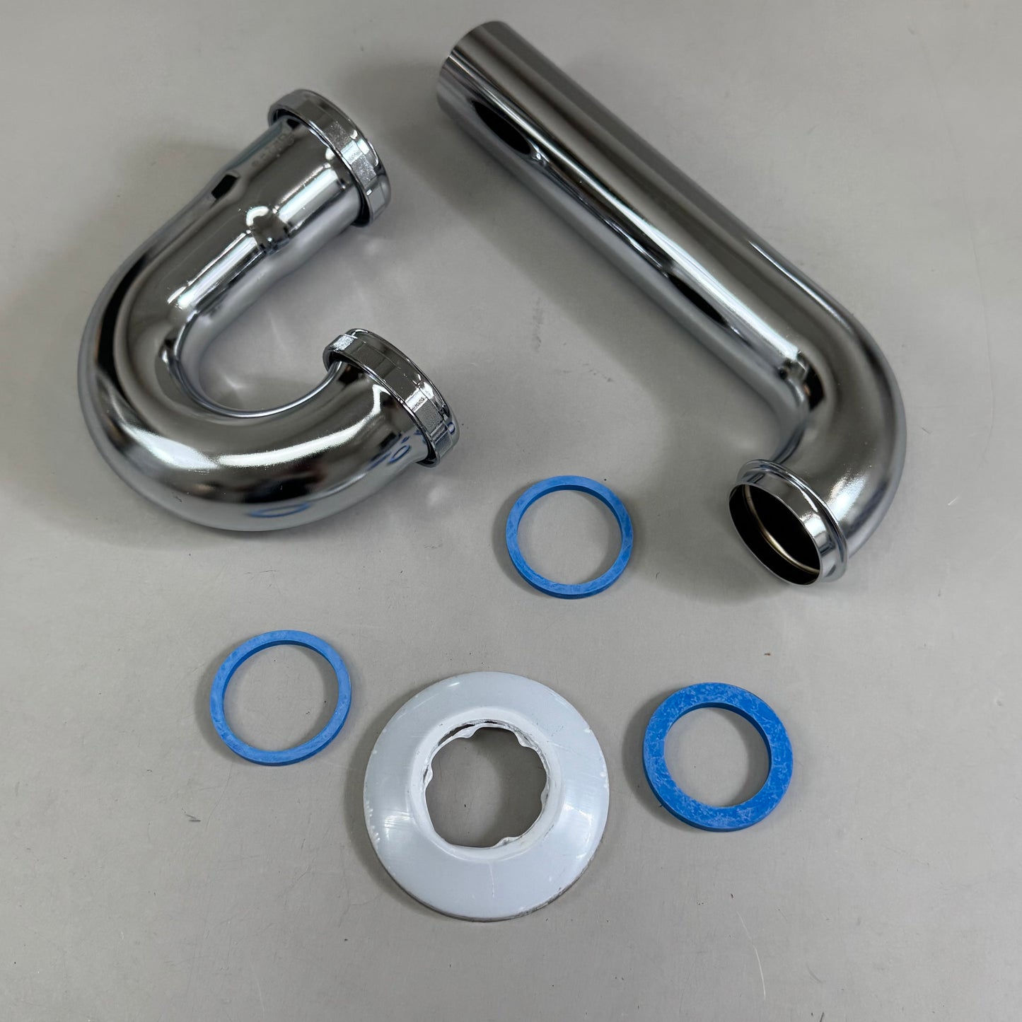 DEARBORN Chrome Plated Brass Tubular P-Trap 1-1/2"  Chrome 704-1 (New Other- (Distressed Packaging))