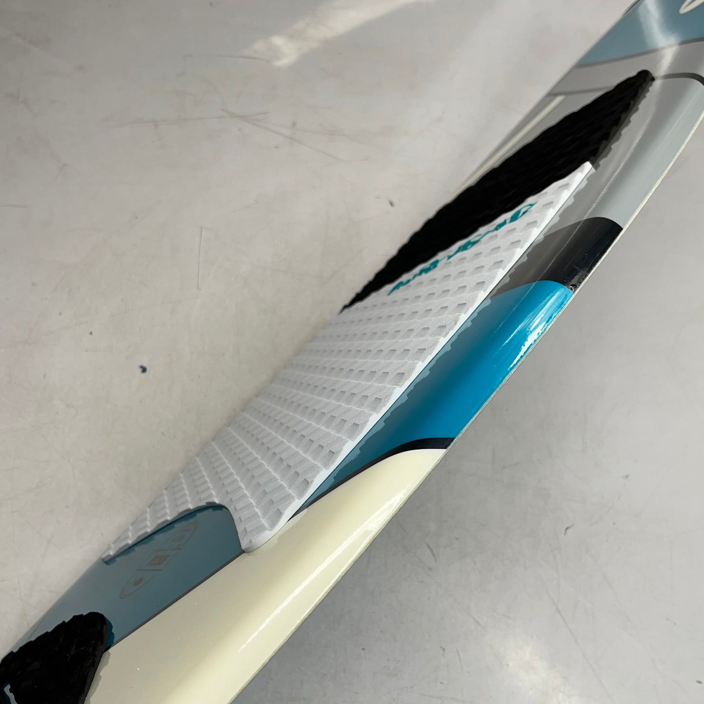 AIRHEAD Pfish Wakesurf Board Full Shape Fishtail Design 49" Blue/White AHWS-F02