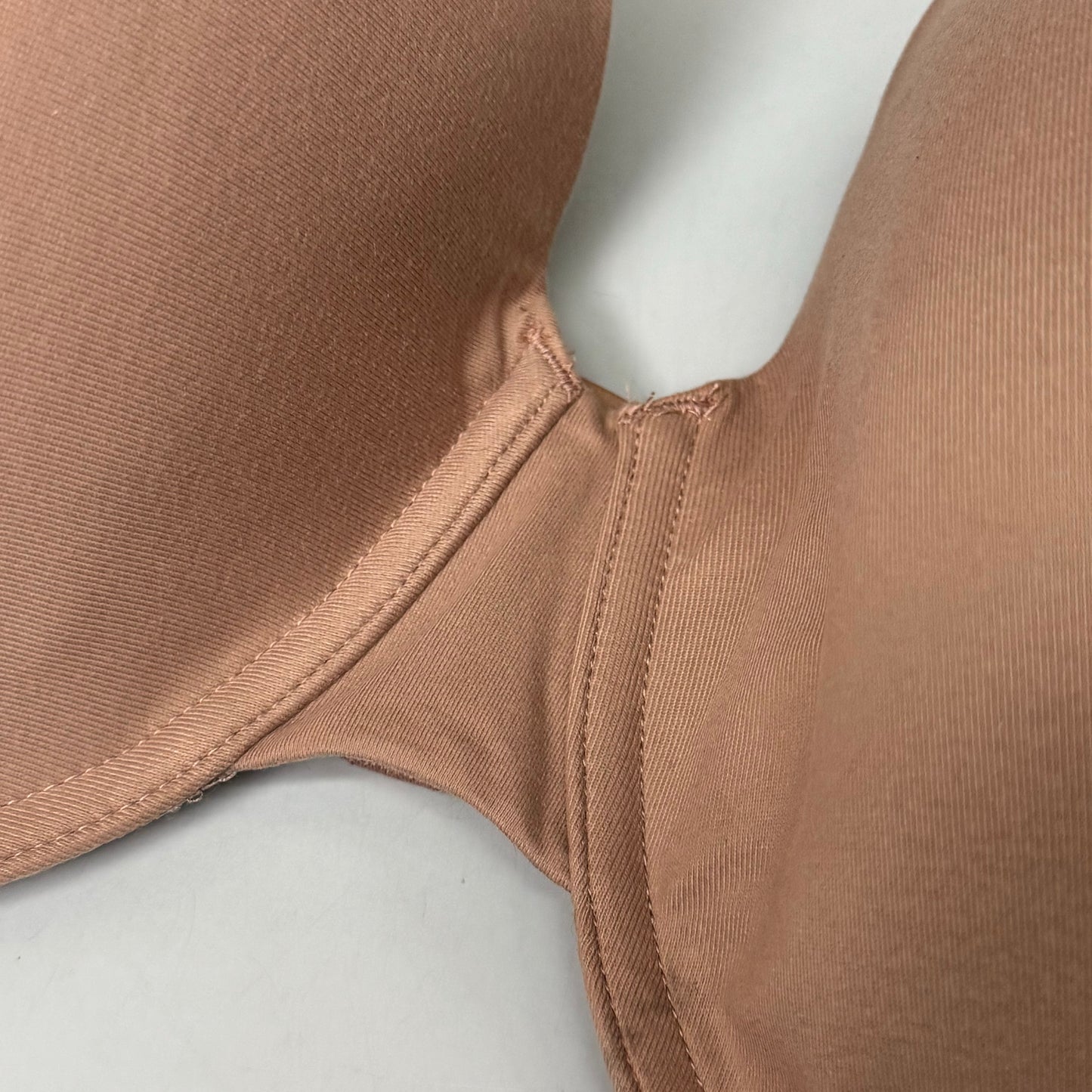 SKIMS Fits Everybody 360 Degree Stretch Soft T-Shirt Bra Women's Sz 40DD Sienna