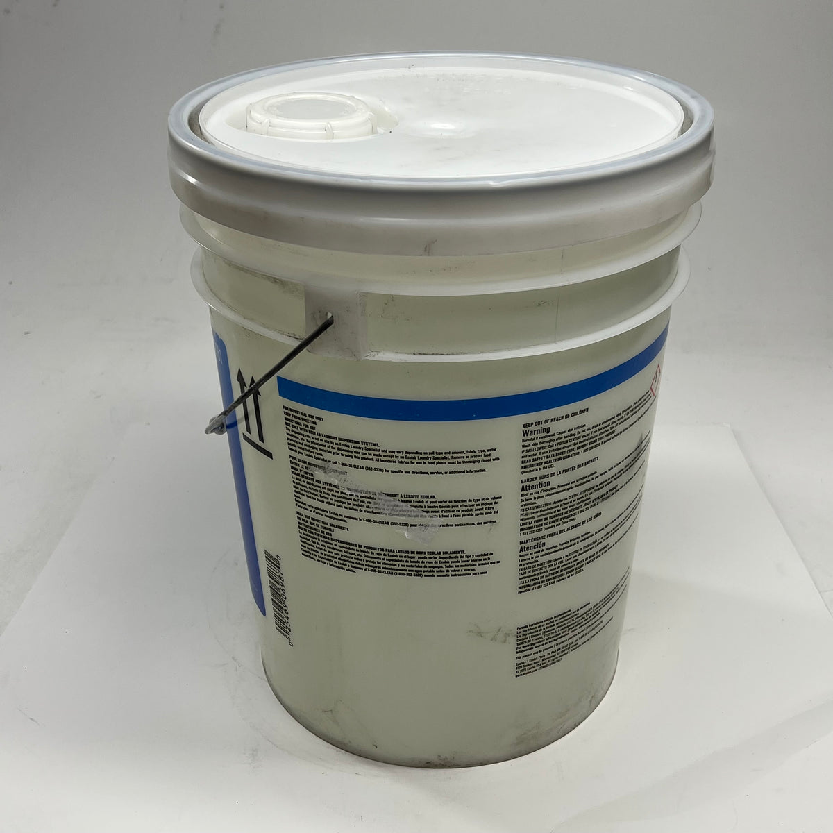 ECOLAB Liquid Laundry Neutral Detergent Low Sudsing 5 Gal Bucket 6102161