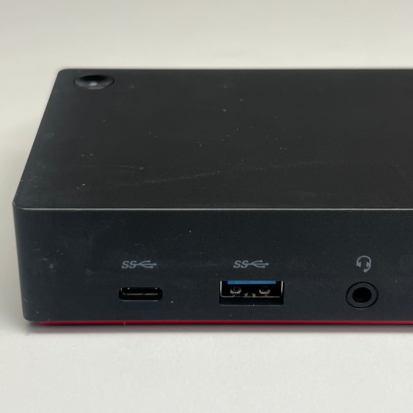 LENOVO Thinkpad Hybrid USB-C W USB-A Dock-US, Black and Red