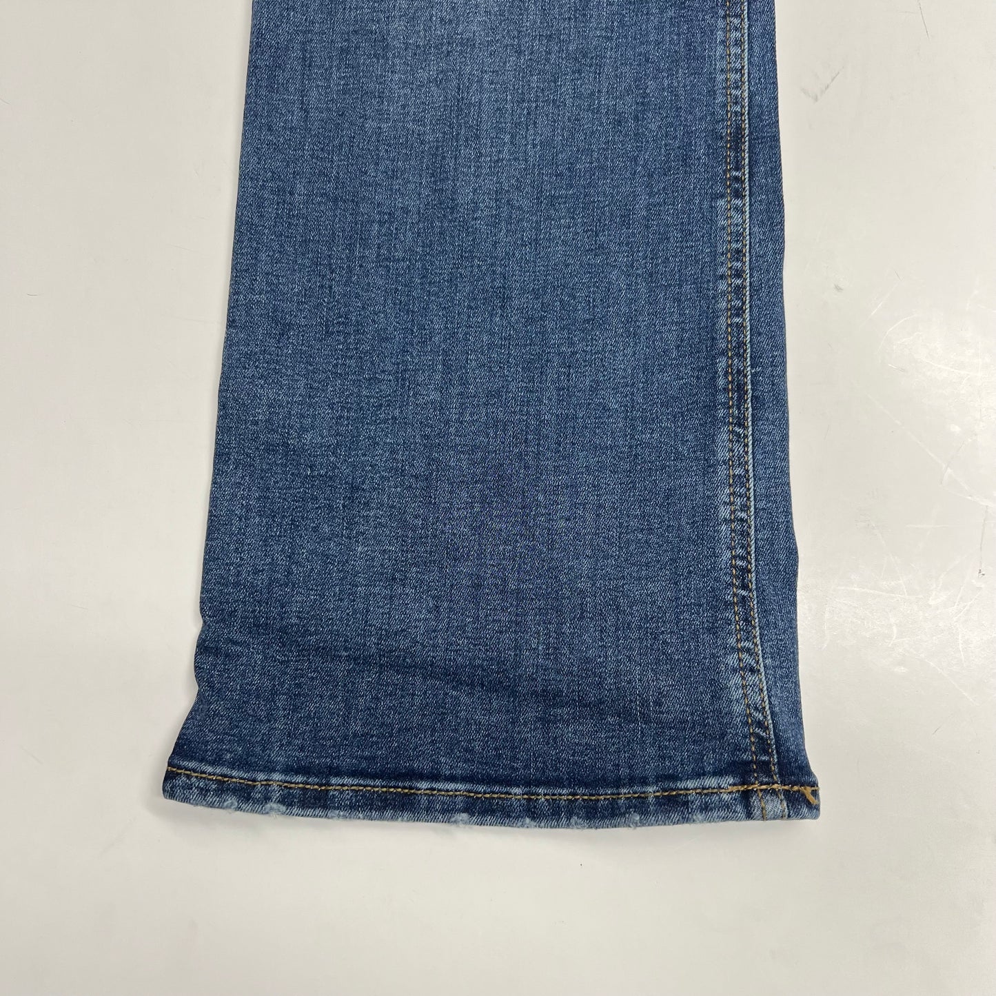 SILVER JEANS CO Curvy Fit High Rise Slim Boot Jeans Womens Sz 32/31 Medium Wash