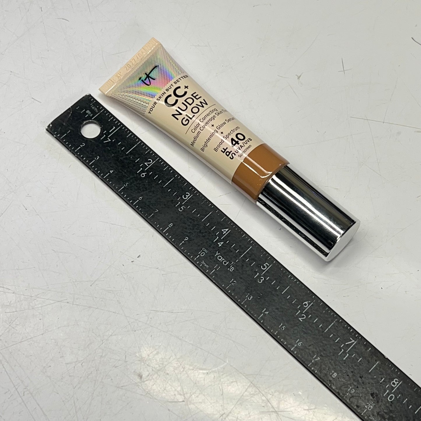 IT COSMETICS Cc+ Nude Glow Lightweight Foundation W/ Spf 40 1.08 oz Rich Honey