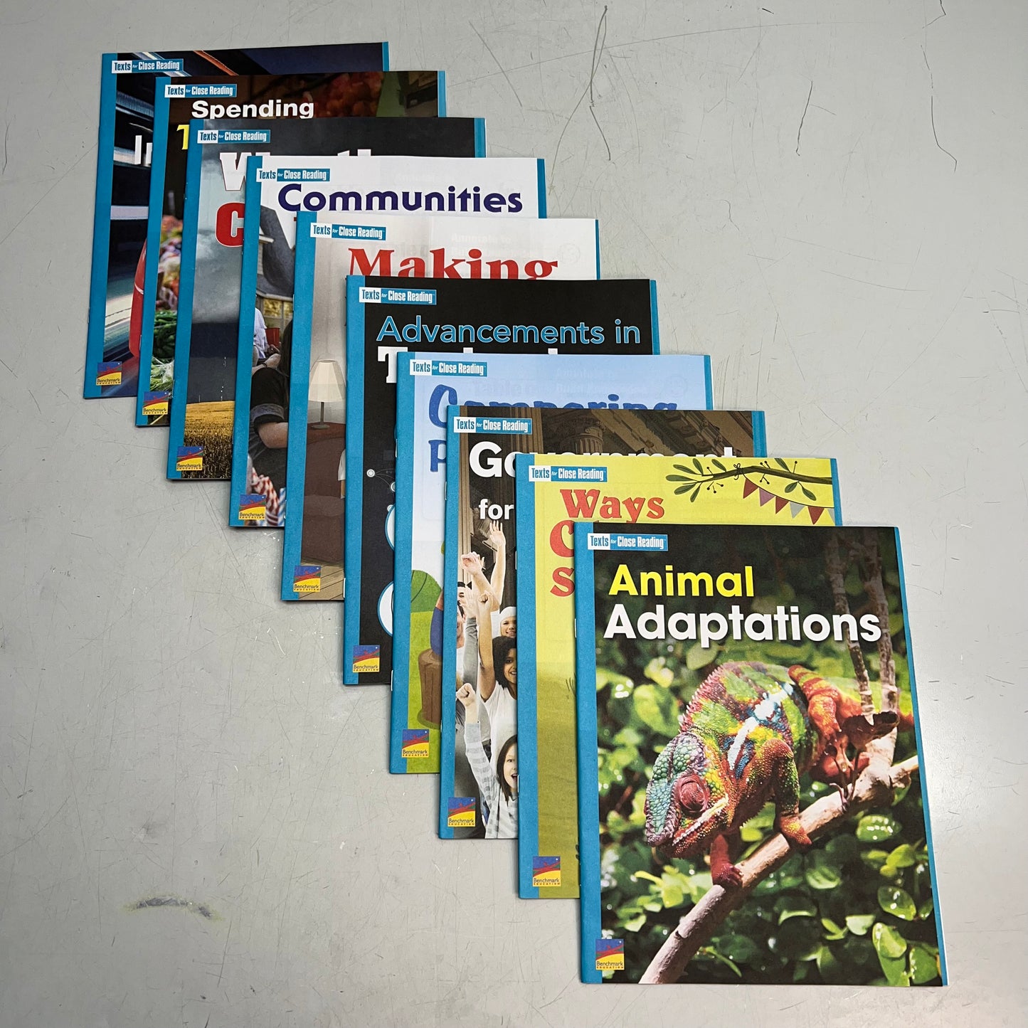 BENCHMARK Advance (National Edition) Gr. 3 Texts Close Reading Paperback Y49165